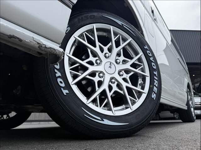 TOYOTA HIACE VAN 4WD 2023 Image 31