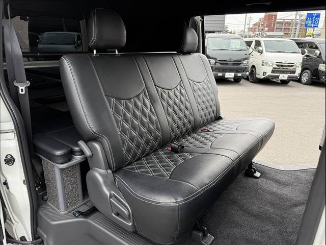 TOYOTA HIACE VAN 4WD 2023 Image 31