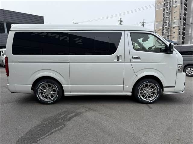 TOYOTA HIACE VAN 4WD 2023 Image 31