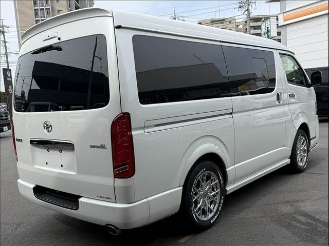 TOYOTA HIACE VAN 4WD 2023 Image 31