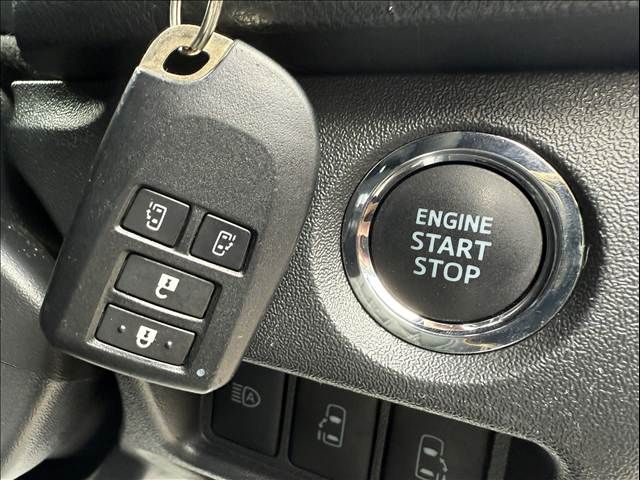 TOYOTA HIACE VAN 4WD 2023 Image 31