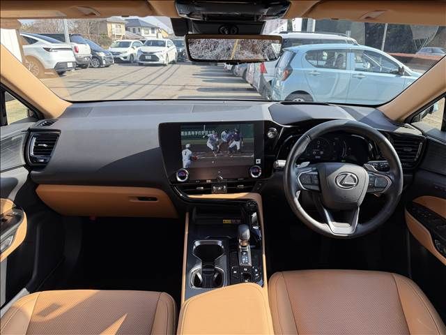 TOYOTA LEXUS NX350H AWD 2025 Image 31