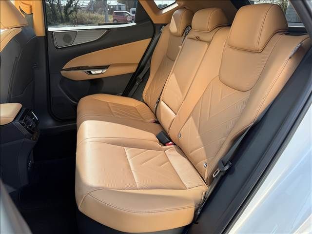 TOYOTA LEXUS NX350H AWD 2025 Image 31