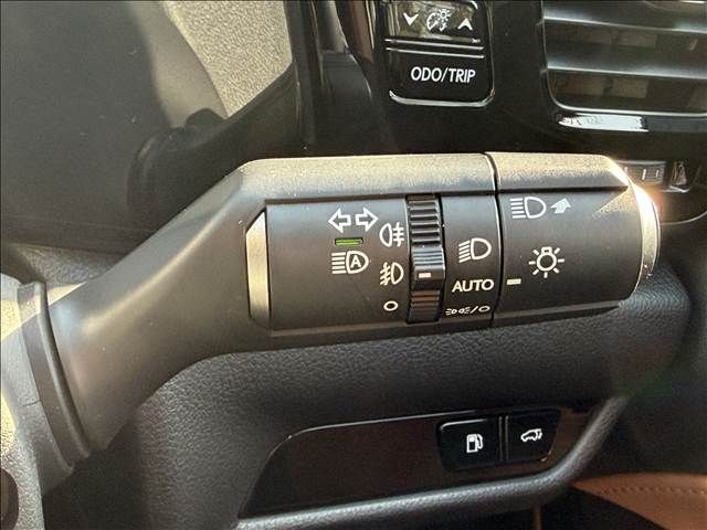 TOYOTA LEXUS NX350H AWD 2025 Image 31