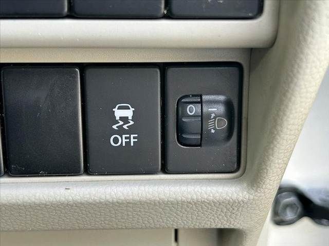 SUZUKI WAGON R 2019 Image 31