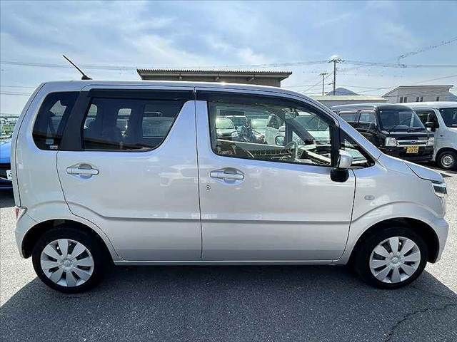 SUZUKI WAGON R 2019 Image 31