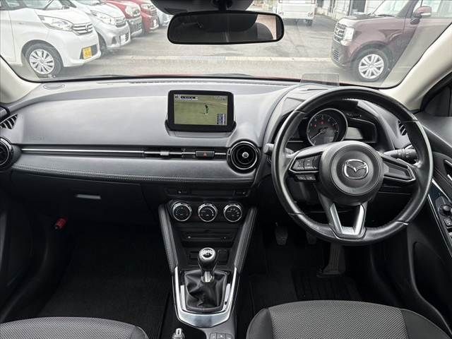 MAZDA DEMIO 2017 Image 31