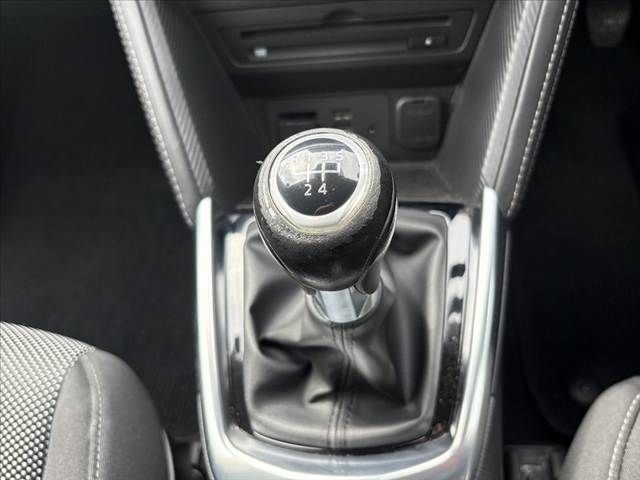 MAZDA DEMIO 2017 Image 31