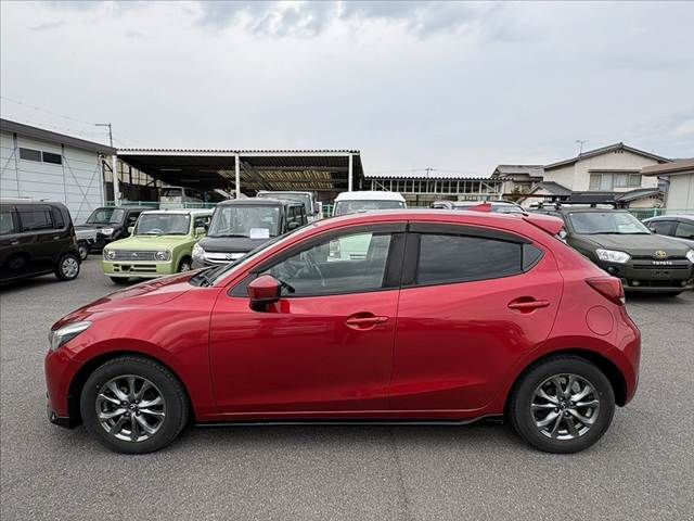MAZDA DEMIO 2017 Image 31
