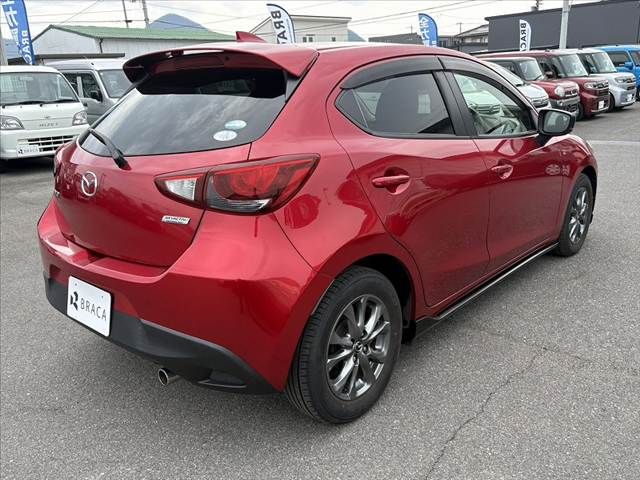 MAZDA DEMIO 2017 Image 31