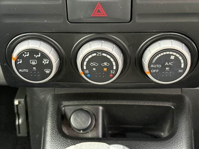 NISSAN X-TRAIL 4WD 2013 Image 31