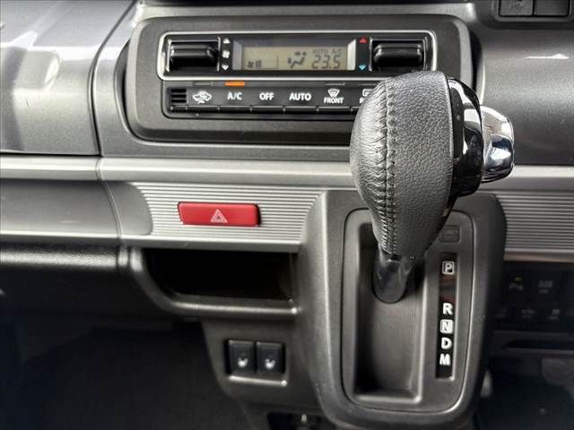 SUZUKI SPACIA GEAR 2018 Image 31