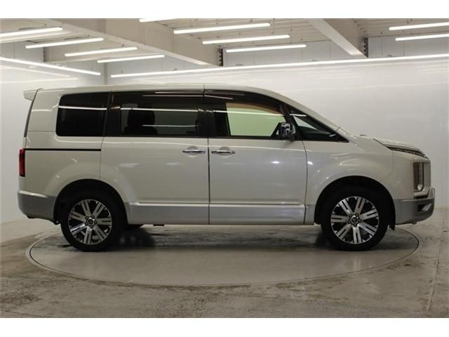 MITSUBISHI DELICA D:5 4WD 2019 Image 31