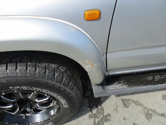 TOYOTA HILUXSURF WAGON 4WD 2000 Image 31