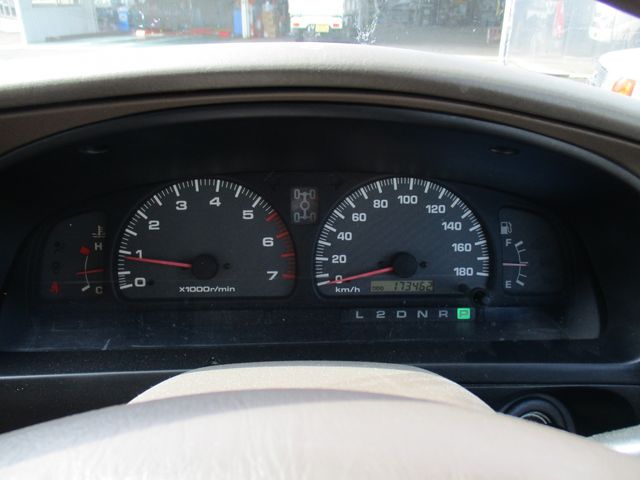 TOYOTA HILUXSURF WAGON 4WD 2000 Image 31