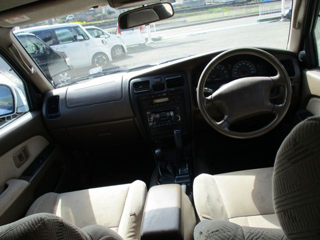 TOYOTA HILUXSURF WAGON 4WD 2000 Image 31