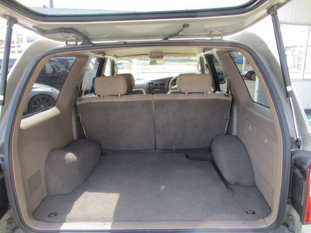 TOYOTA HILUXSURF WAGON 4WD 2000 Image 31