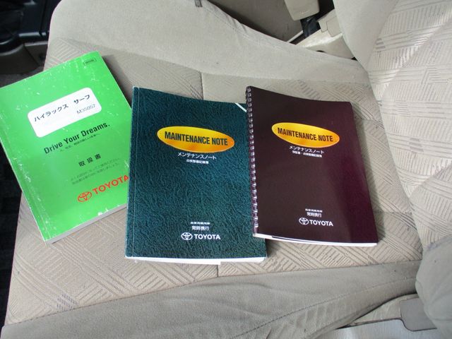 TOYOTA HILUXSURF WAGON 4WD 2000 Image 31