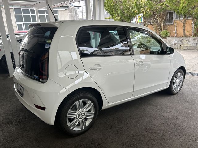 VOLKSWAGEN UP! 2018 Image 31