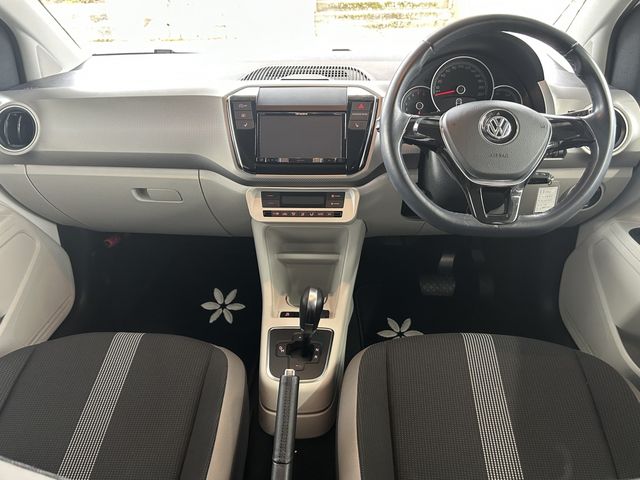 VOLKSWAGEN UP! 2018 Image 31