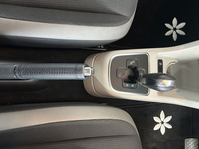 VOLKSWAGEN UP! 2018 Image 31