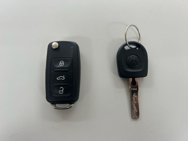 VOLKSWAGEN UP! 2018 Image 31