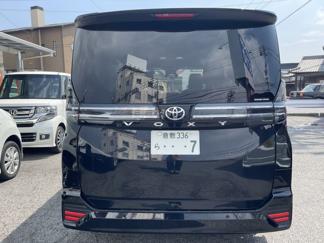 TOYOTA VOXY 2022 Image 31