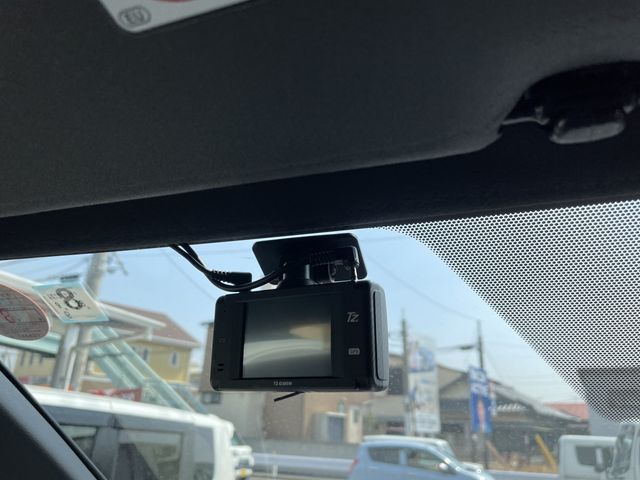 TOYOTA VOXY 2022 Image 31