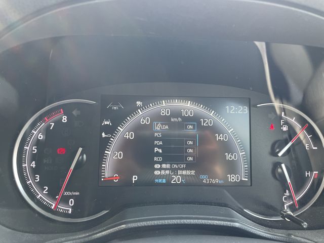 TOYOTA VOXY 2022 Image 31