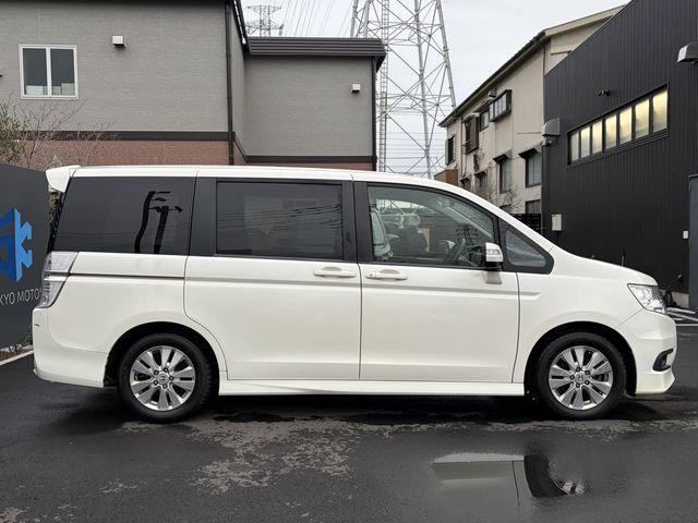 HONDA STEPWAGON SPADA 2011 Image 31
