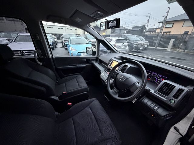 HONDA STEPWAGON SPADA 2011 Image 31