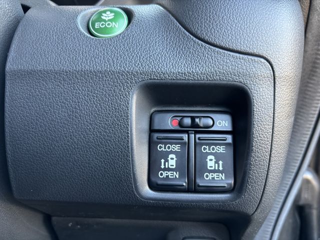 HONDA N BOX CUSTOM 2013 Image 31