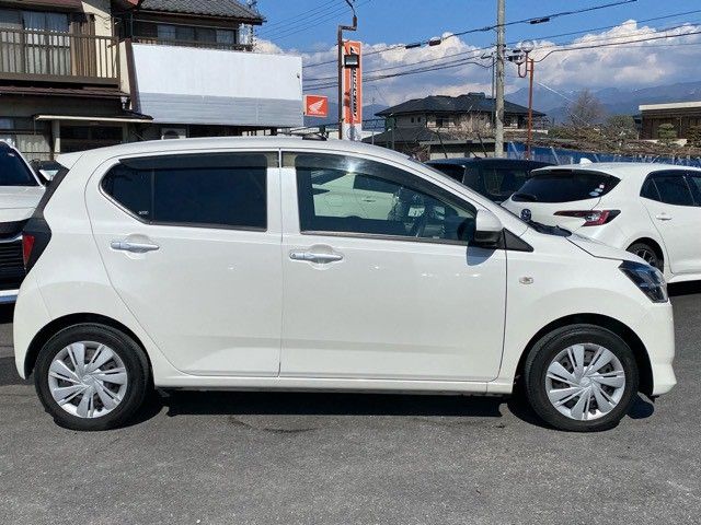 DAIHATSU MIRA E:S 2018 Image 31