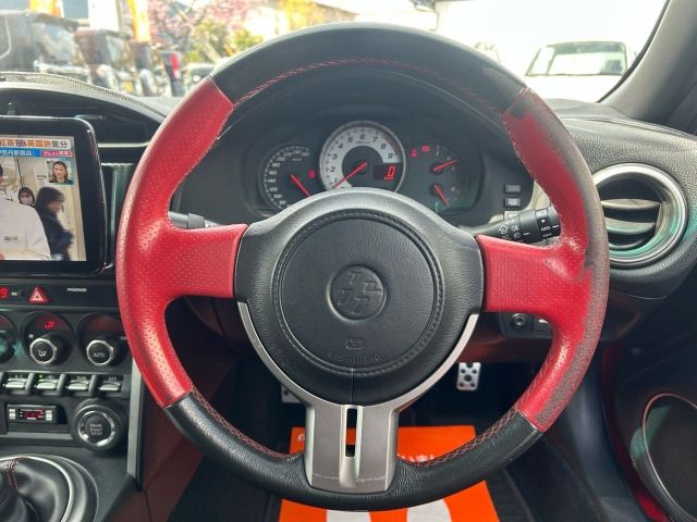 TOYOTA 86 2012 Image 31