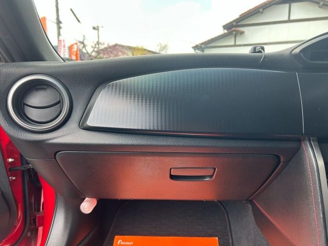 TOYOTA 86 2012 Image 31