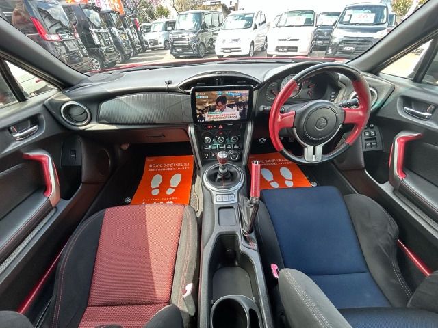 TOYOTA 86 2012 Image 31