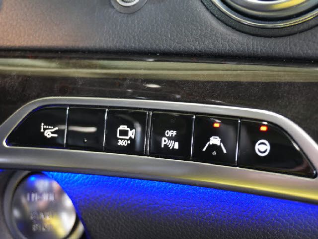 MERCEDES BENZ S CLAS 2015 Image 31