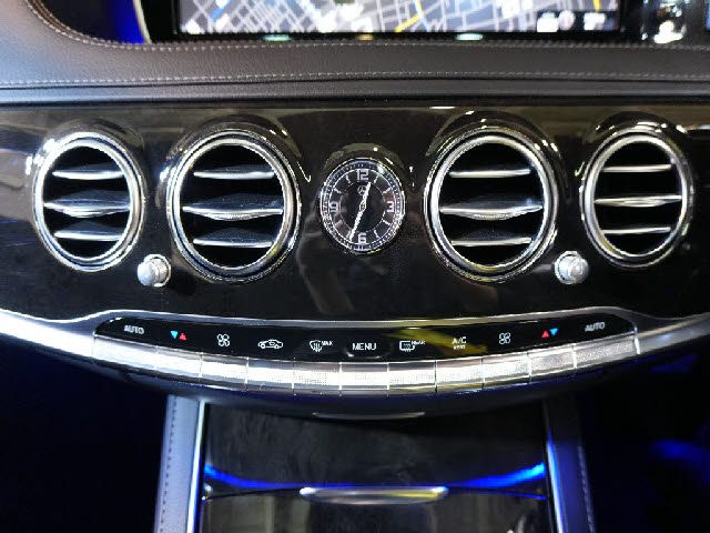 MERCEDES BENZ S CLAS 2015 Image 31