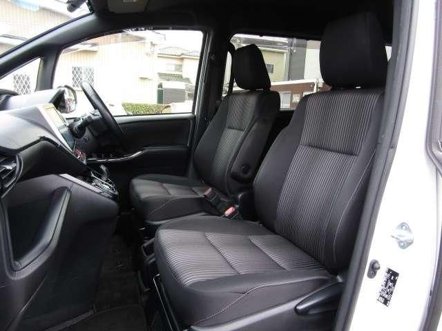 TOYOTA VOXY HYBRID 4WD 2017 Image 31