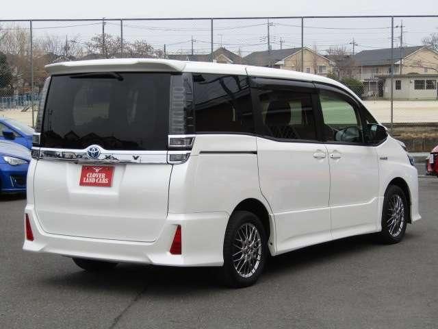 TOYOTA VOXY HYBRID 4WD 2017 Image 31