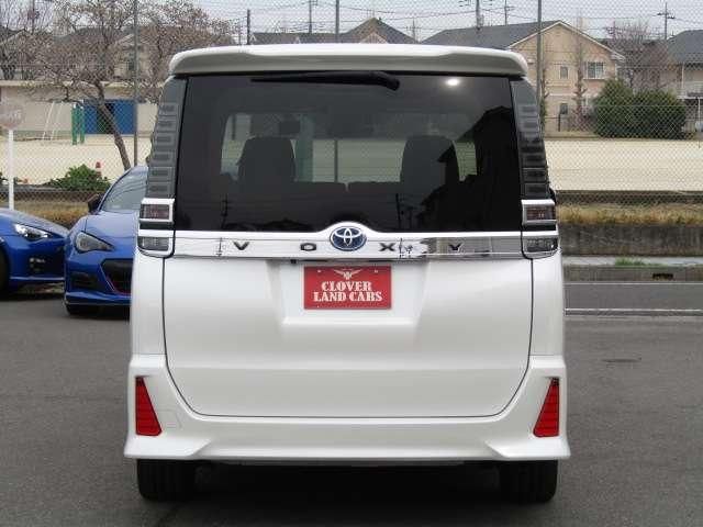 TOYOTA VOXY HYBRID 4WD 2017 Image 31