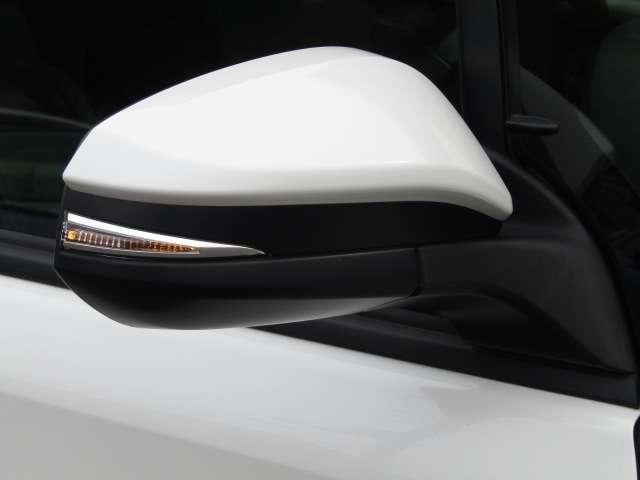 TOYOTA VOXY HYBRID 4WD 2017 Image 31