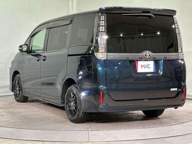 TOYOTA VOXY 2017 Image 31