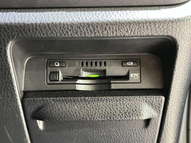 TOYOTA VOXY 2017 Image 31