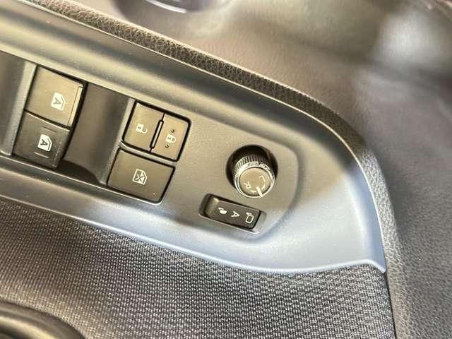 TOYOTA VOXY 2017 Image 31