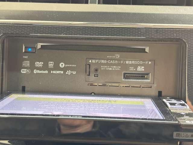 TOYOTA PRIUS ALPHA 2019 Image 31