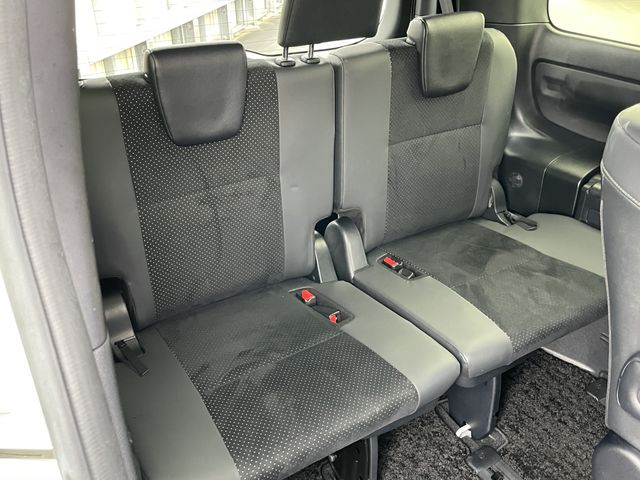 TOYOTA VOXY 2021 Image 31