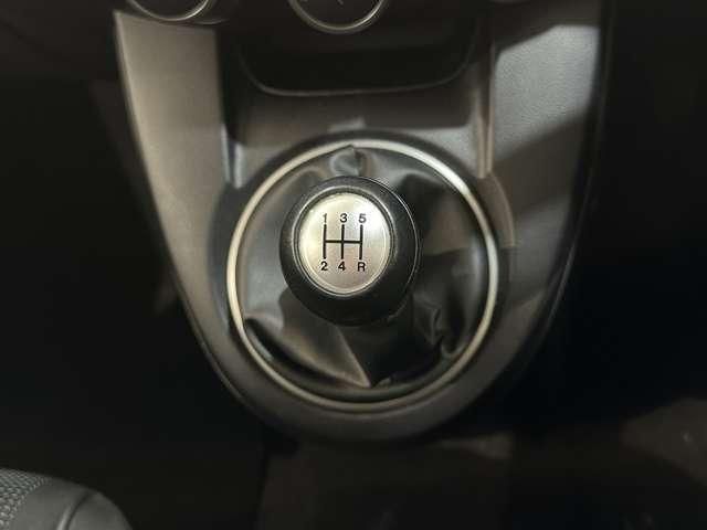 MAZDA DEMIO 2010 Image 31