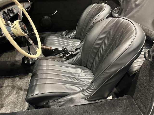 PORSCHE 356 1989 Image 31