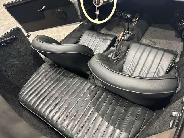 PORSCHE 356 1989 Image 31